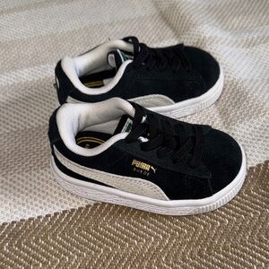 Puma Kids Black and White Suede Sneakers. Excellent condition